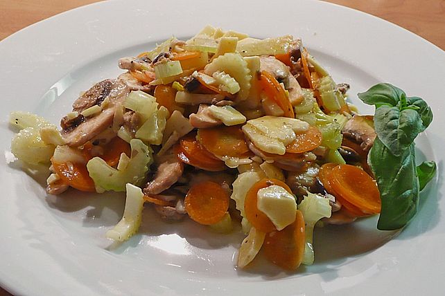 Champignonsalat mit Käse von plumbum| Chefkoch