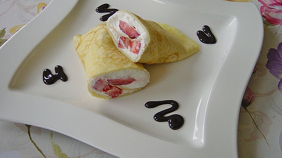 Crêpes mit Frischkäsecreme und Erdbeeren von Pumpkin-Pie| Chefkoch