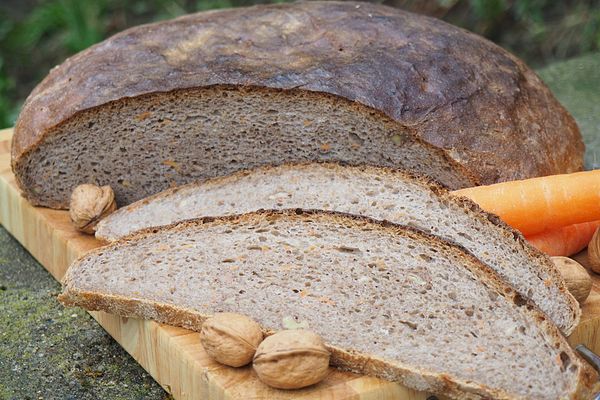 Walnuss - Karotten Brot von Maitre-de-la-maison | Chefkoch