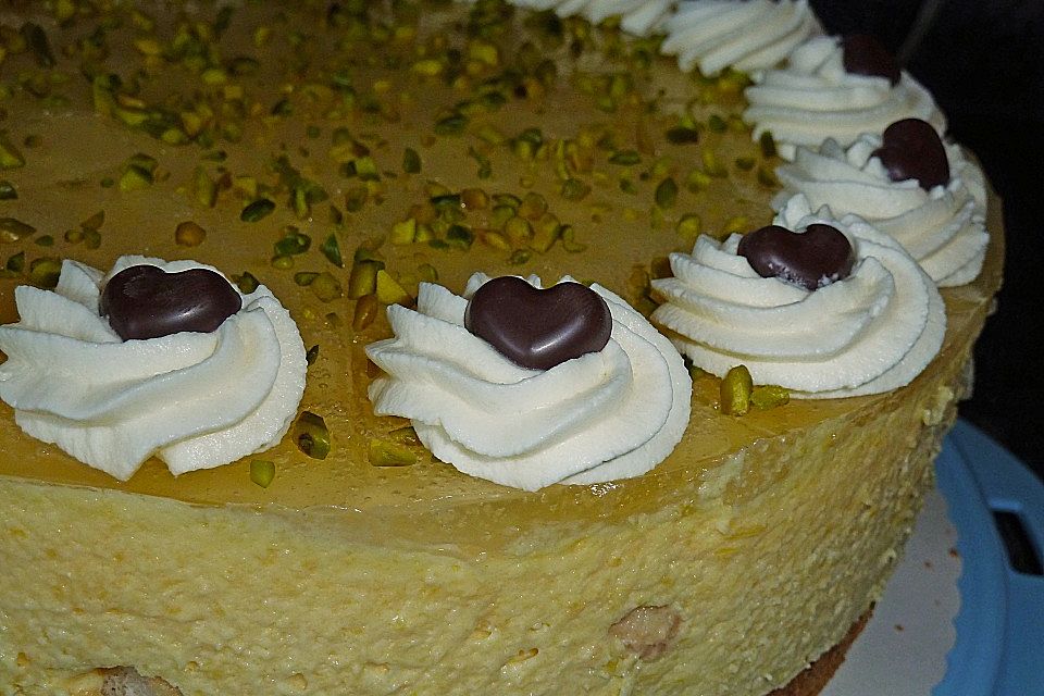 Pistazien - Pfirsichcreme - Torte