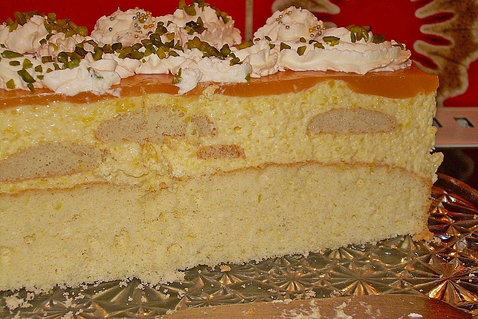 Pistazien - Pfirsichcreme - Torte