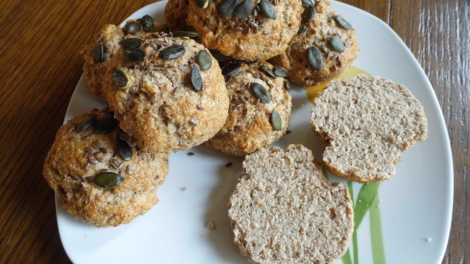 Schnelle Vollkornbrötchen aus Quark - Ölteig von filu96 Schnelle Vollkornbrötchen aus Quark - Ölteig von filu96