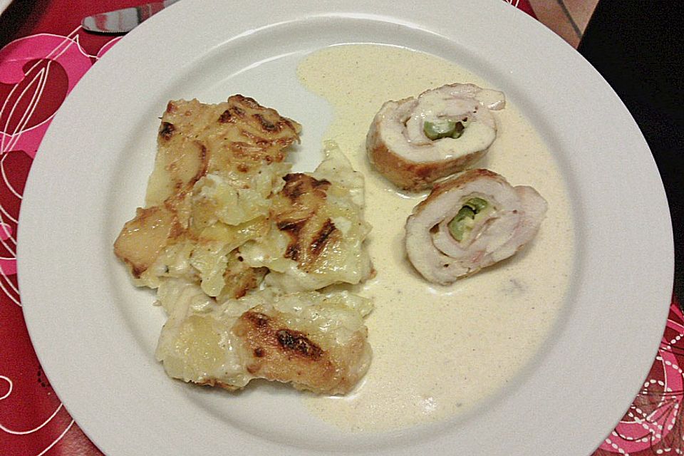 Putenröllchen mit Kartoffelgratin