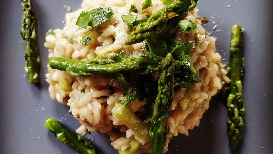 Risotto mit grünem Spargel und Parmesan von Käthe Risotto mit grünem Spargel und Parmesan von Käthe