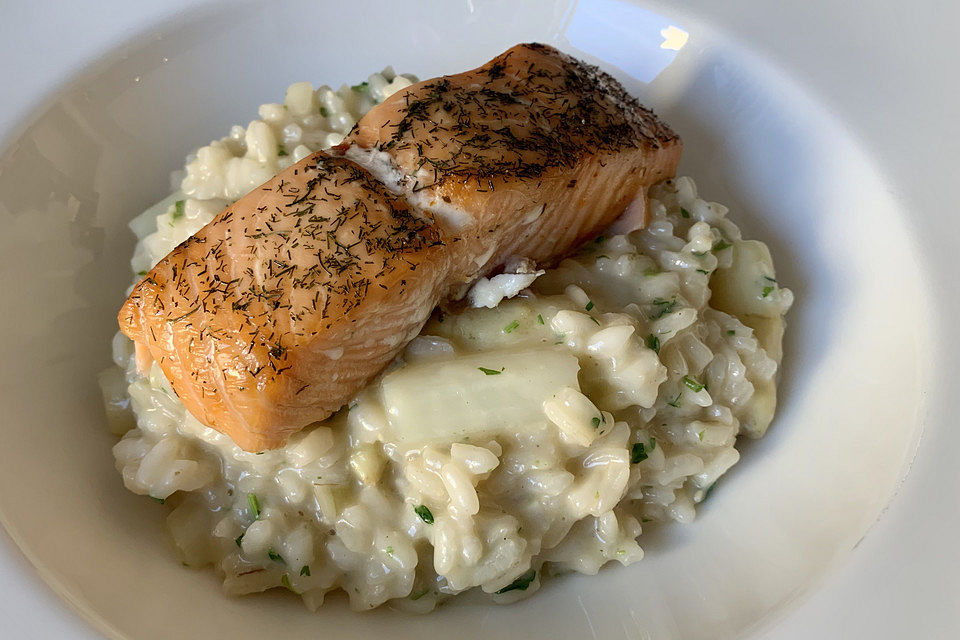 Risotto mit grünem Spargel und Parmesan