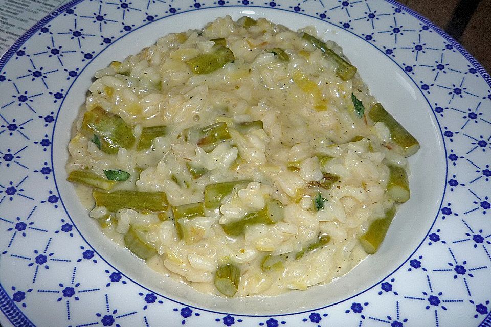 Risotto mit grünem Spargel und Parmesan