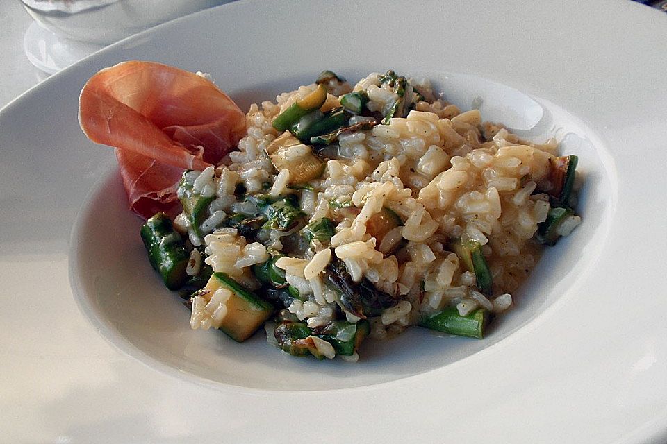 Risotto mit grünem Spargel und Parmesan