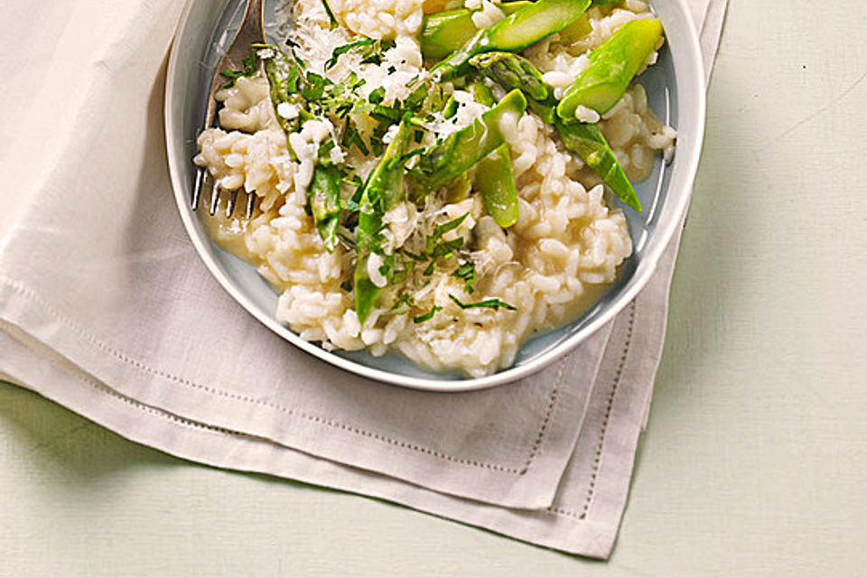 Risotto mit grünem Spargel und Parmesan