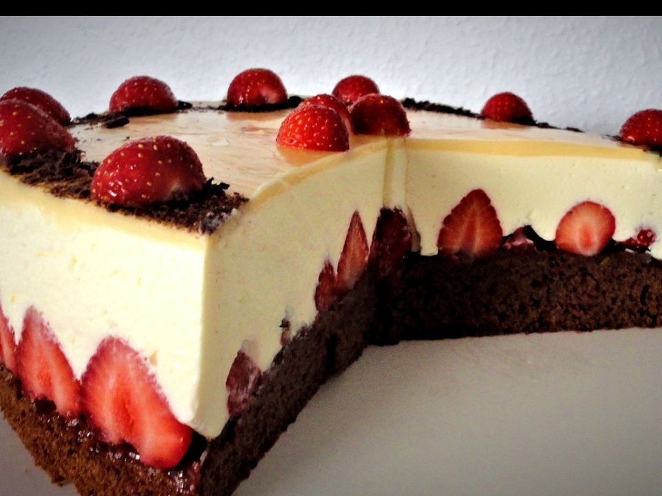 Erdbeer - Schoko - Torte mit Eierlikörspiegel von Rocky73| Chefkoch