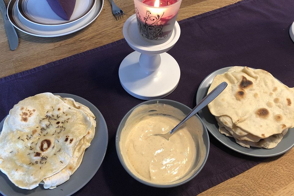 Chapati - indisches Fladenbrot Chapati - indisches Fladenbrot