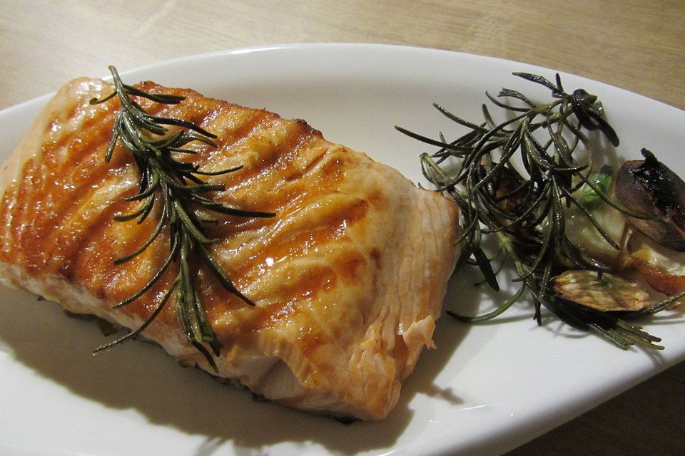 Lachssteak mit Kräutern