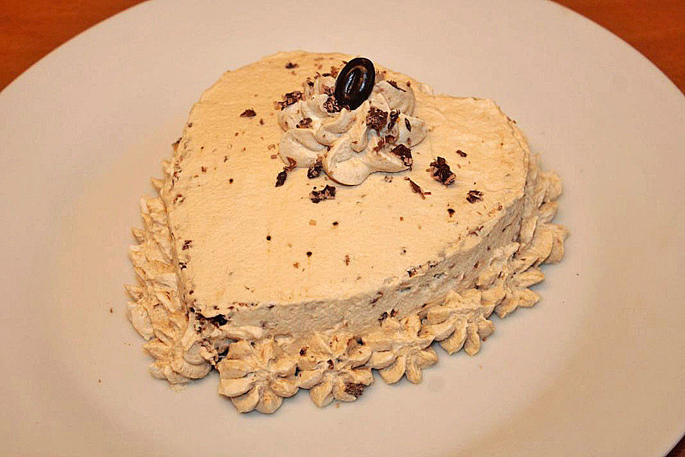 Cappuccino-Nuss Torte