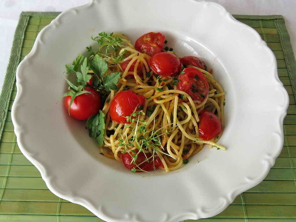 Spaghetti mit frischen Tomaten von kleine Hexe | Chefkoch