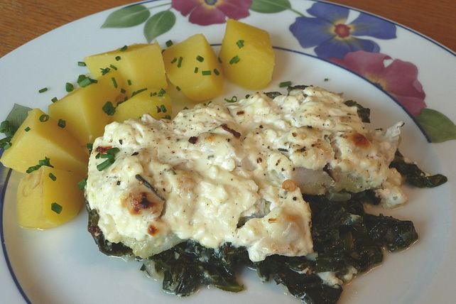 Überbackenes Fischfilet auf Spinat von chiara| Chefkoch