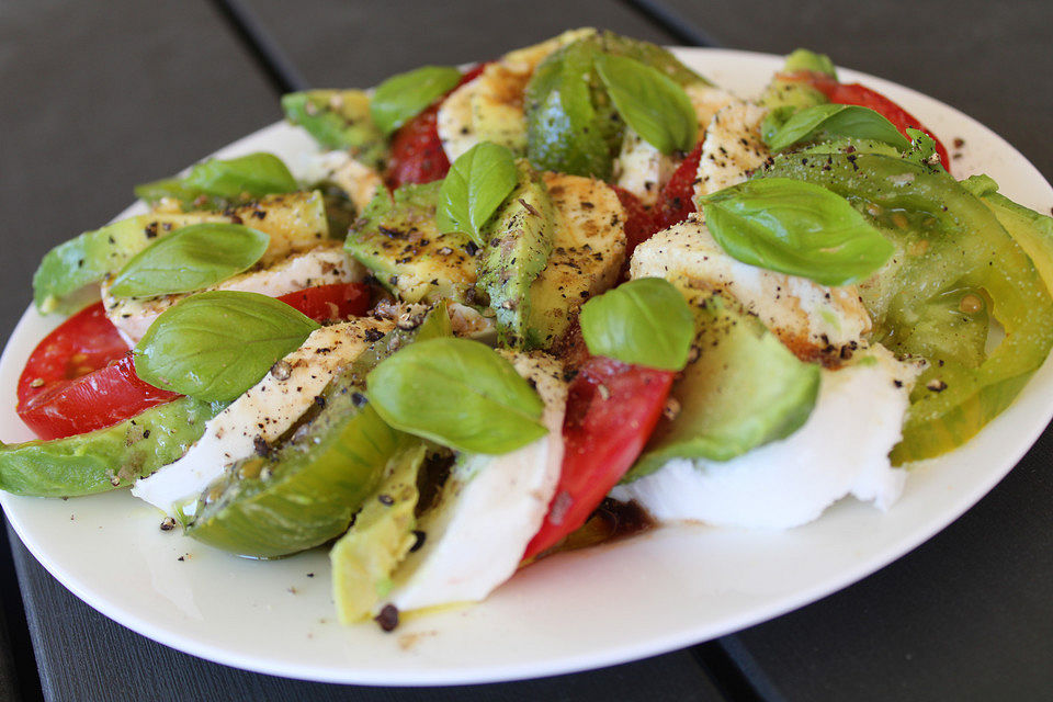 Tomaten - Avocado - Salat