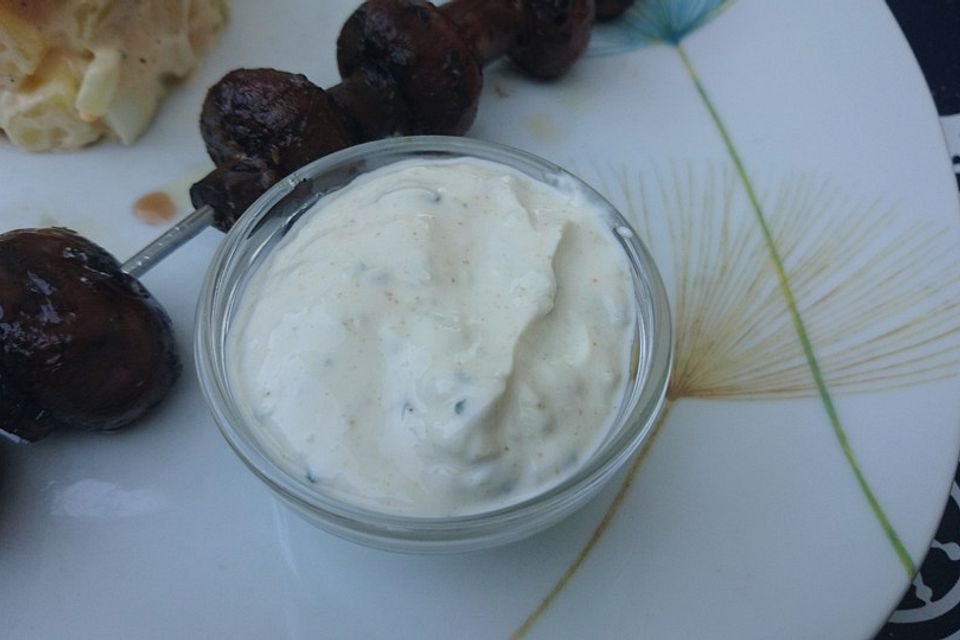 Quark- Joghurt Dip nach Tzatzikiart, aber ohne Knoblauch