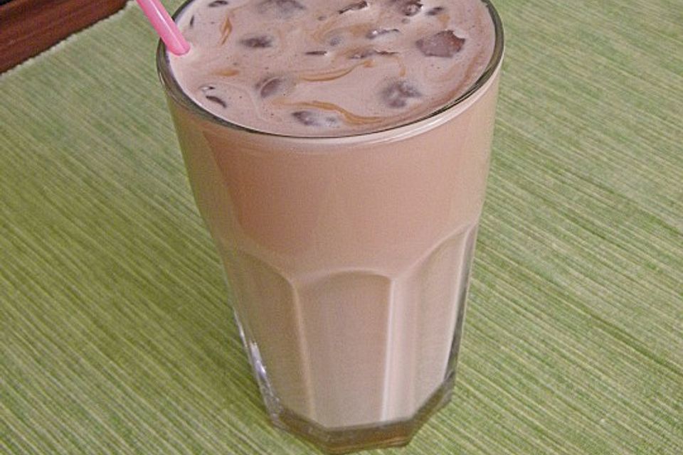 Starbucks Iced Caffe Latte