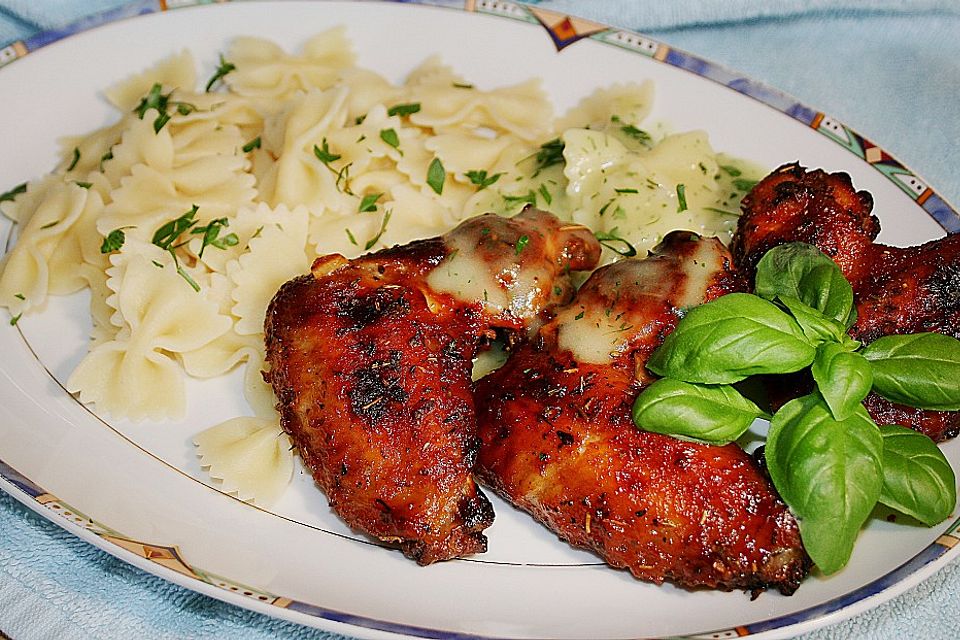 Gegrillte Hähnchenflügel in Knoblauch - Honig - Marinade