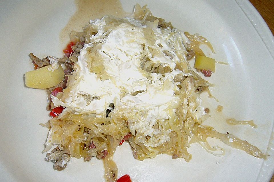 Bauerntopf mit Sauerkraut