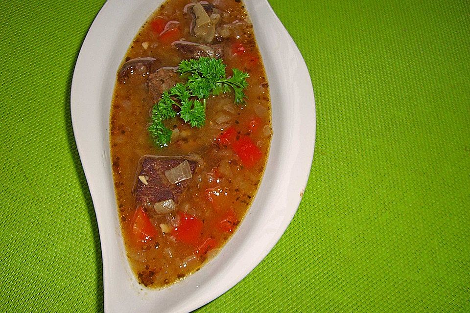 Budapester Gulyassuppe