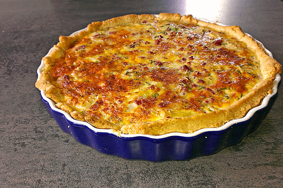 Spargelquiche mit Schinken