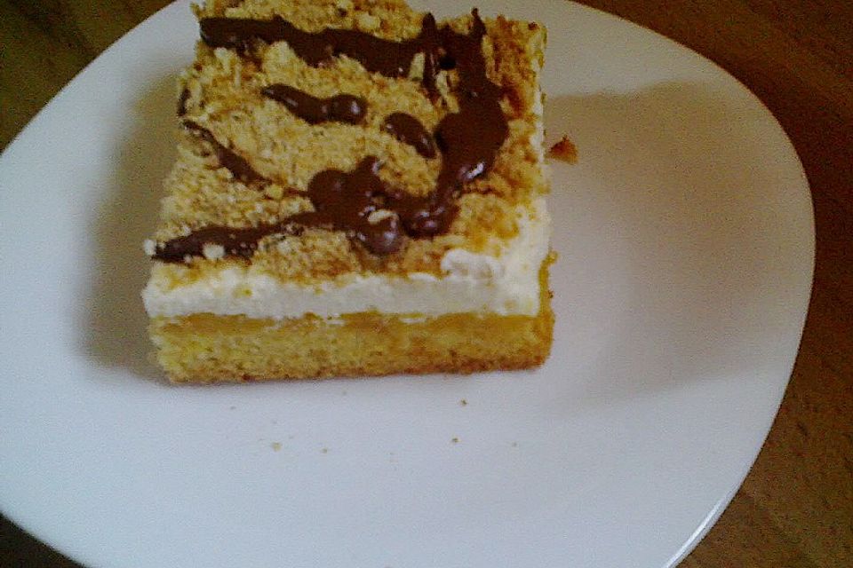 Orangen - Sahnekuchen mit Cantuccini - Streuseln