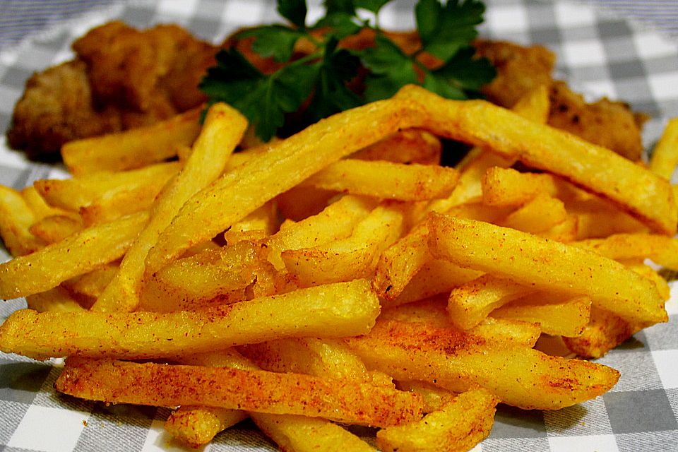 Pommes frites mit Mayonnaise