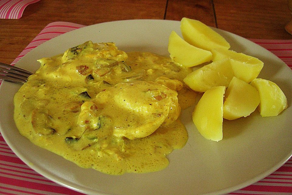 Eier in Pilzsauce mit Schinken