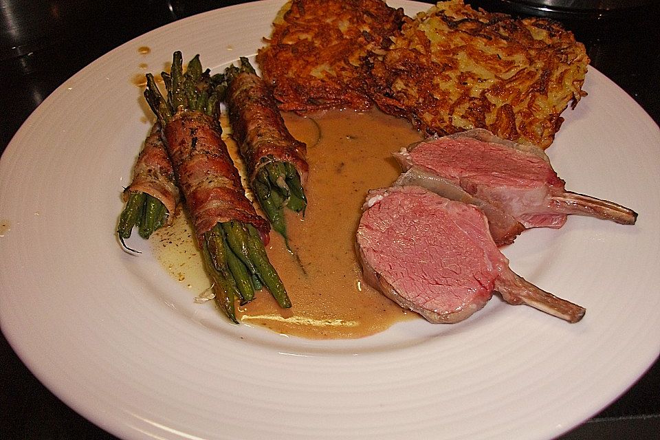 Lammkarree mit Bohnen und Kartoffelrösti