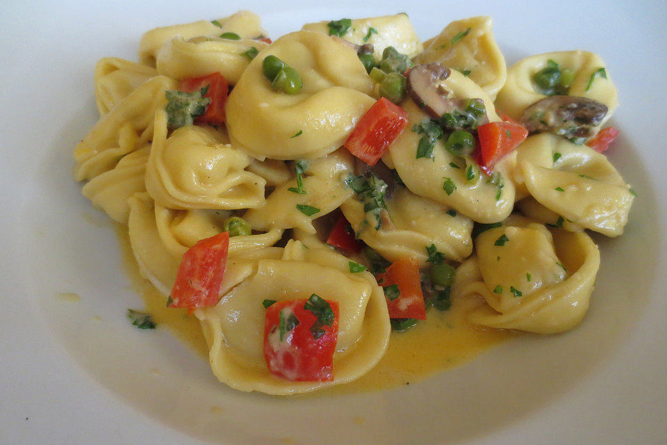 Tortellini in Sahnesauce