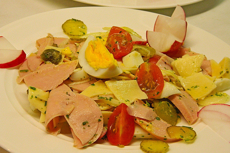 Sommerlicher Wurstsalat