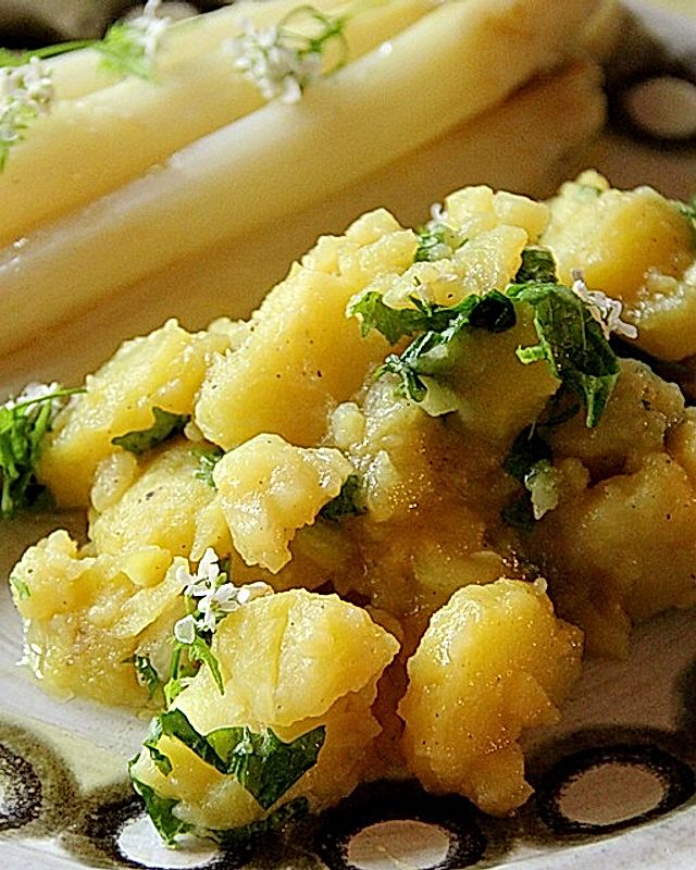 Kartoffelsalat mit Knoblauchrauke
