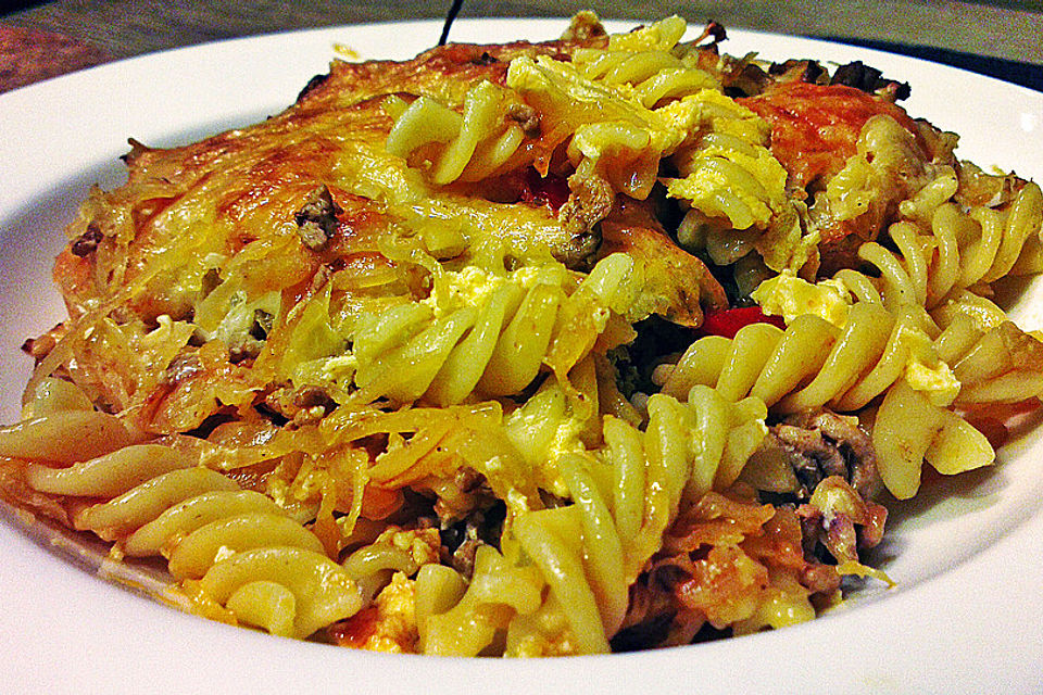 Sauerkrautauflauf mit Nudeln und Hackfleisch