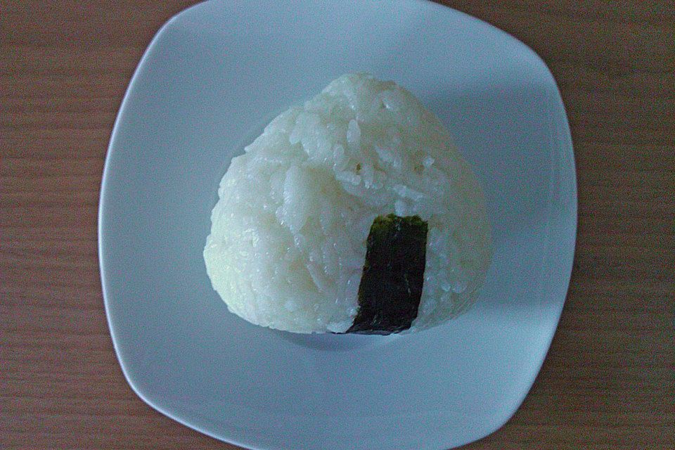 Onigiri mit Thunfisch - Mayonnaise - Füllung