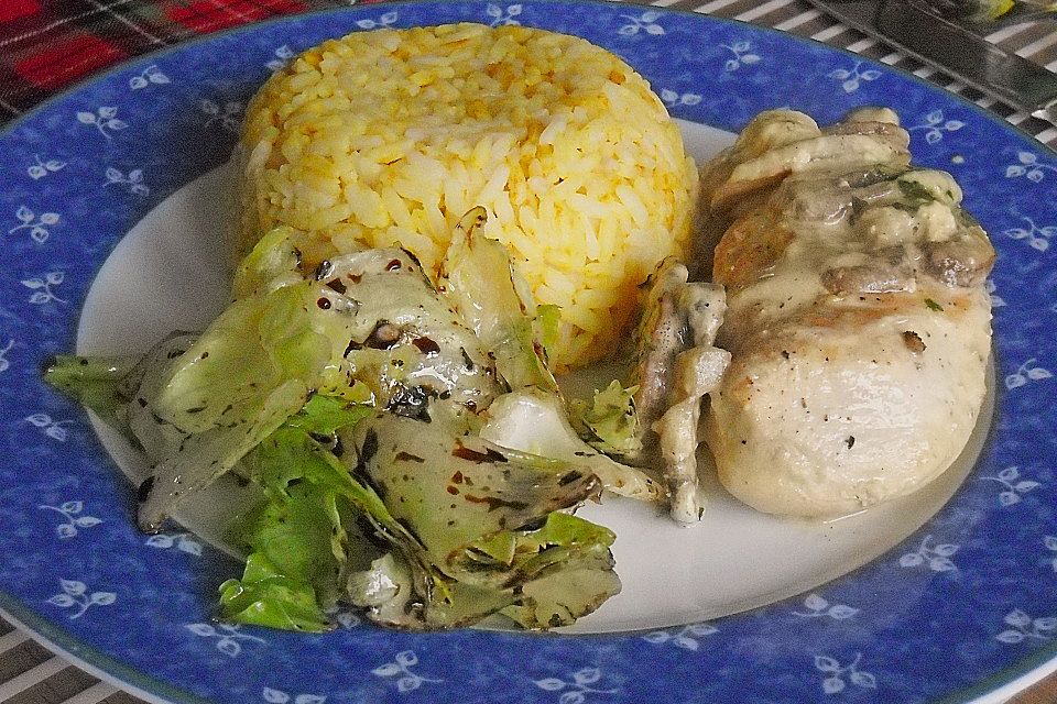 Hähnchen - Pilzpfanne mit Feldsalat