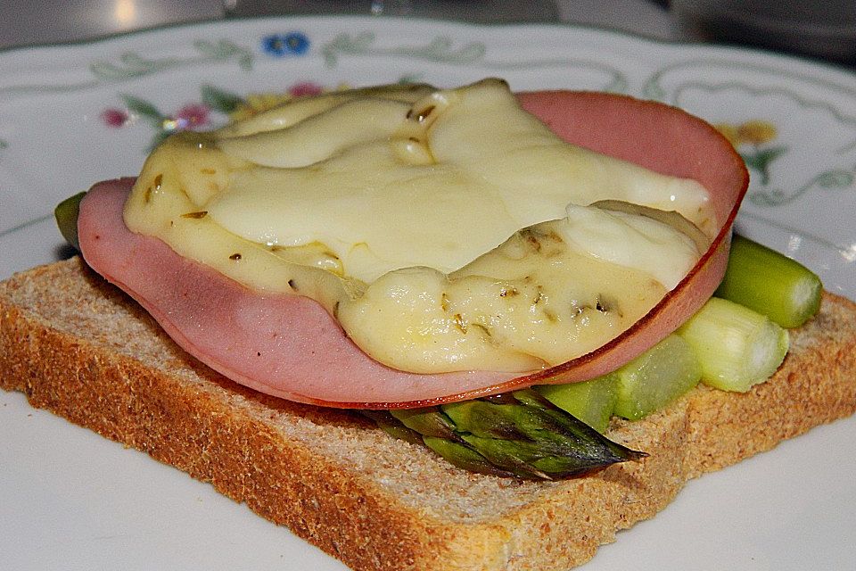 Spargeltoast