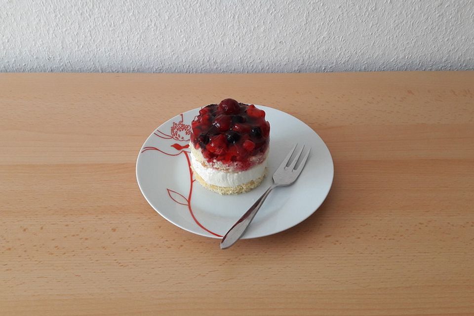 Windbeuteltorte mit Erdbeersahne