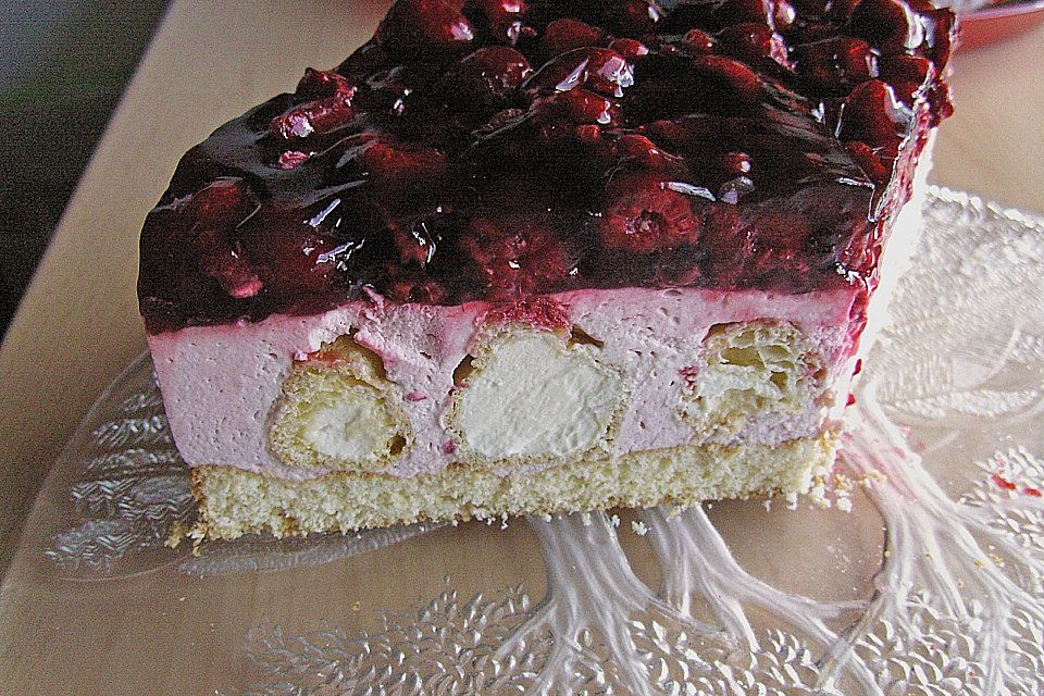 Windbeuteltorte mit Erdbeersahne