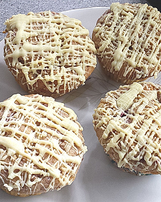 Himbeer - Vanille - Muffins mit weißer Schokolade