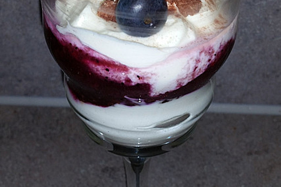 Heidelbeer-Mascarpone Dessert