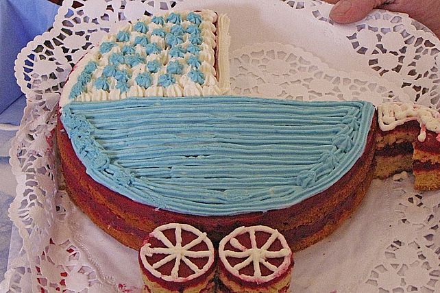 Schwarze Johannisbeer (Cassis) Torte von kleinesgeislein| Chefkoch