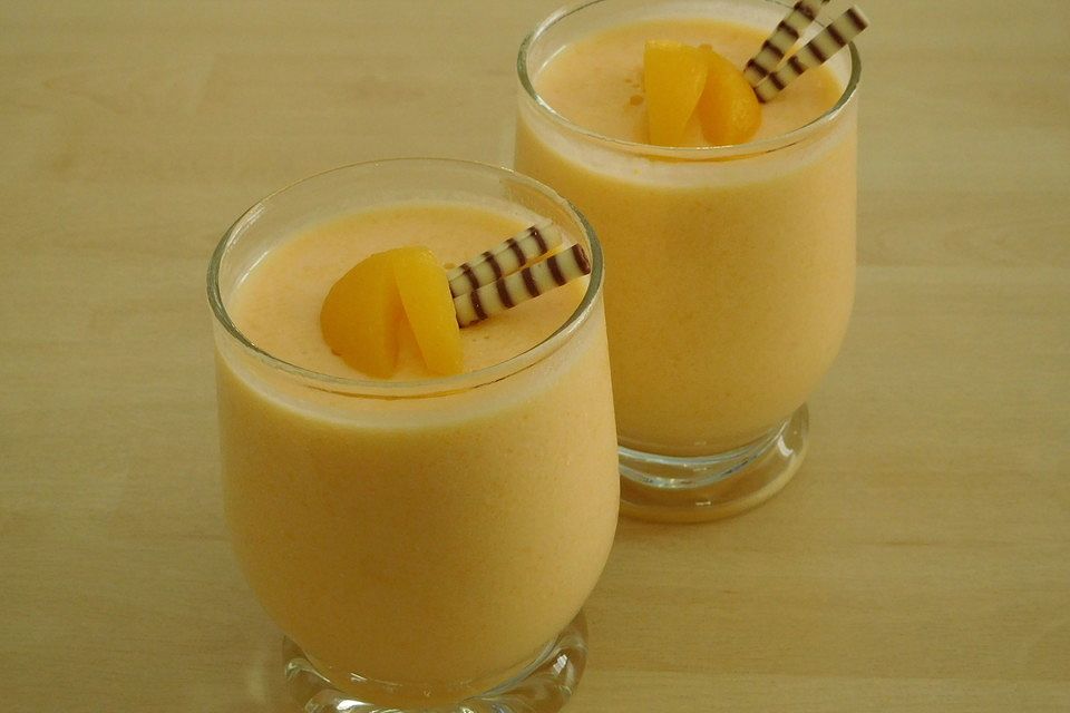 Zarte Aprikosenmousse