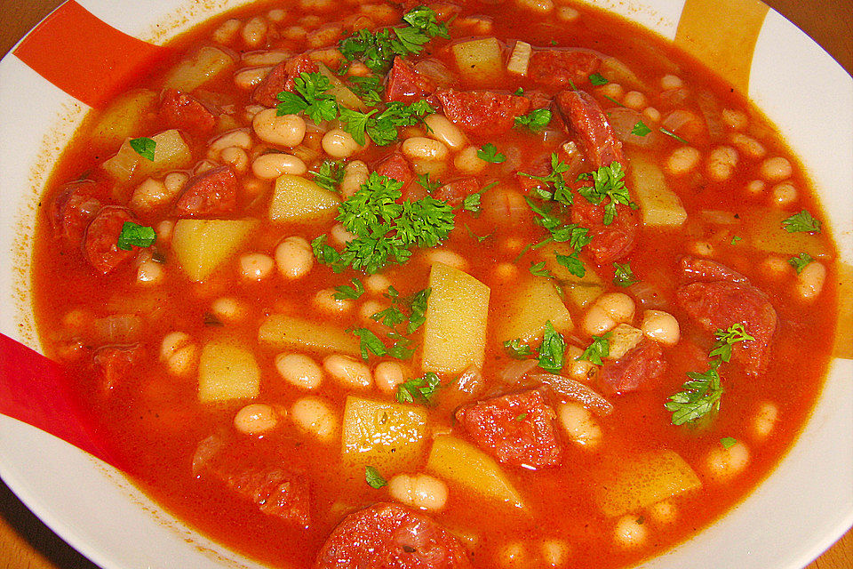 Judias con chorizo - spanischer Bohneneintopf