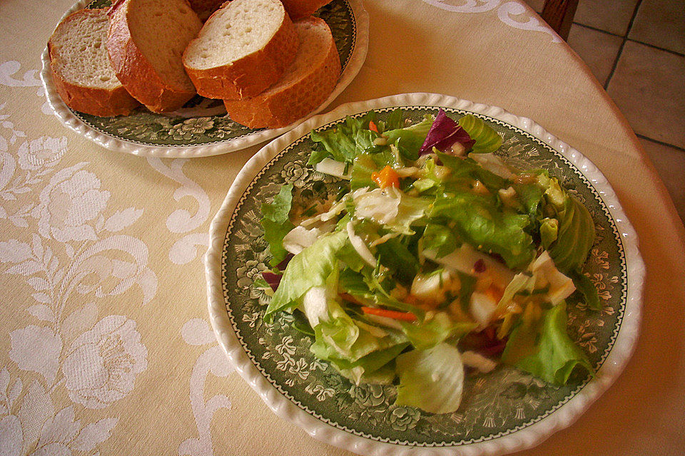 Schwarzwurzelsalat mit Honig-Senf Soße