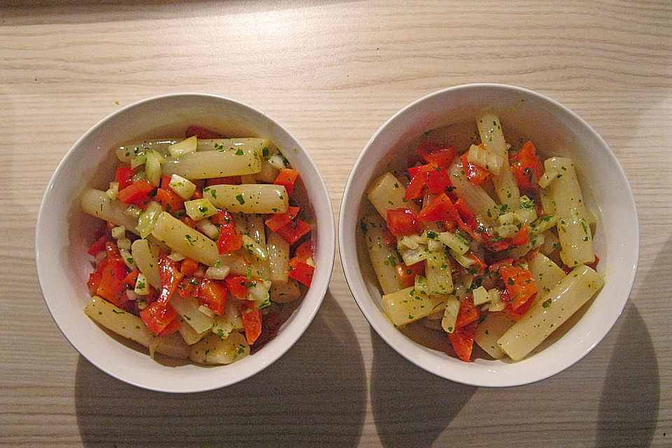 Schwarzwurzelsalat mit Honig-Senf Soße