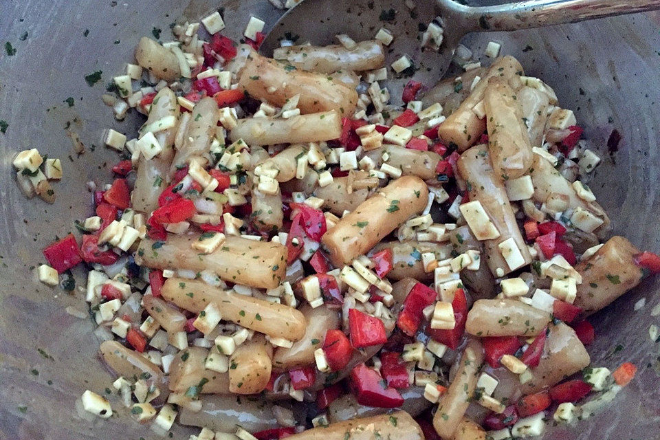 Schwarzwurzelsalat mit Honig-Senf Soße