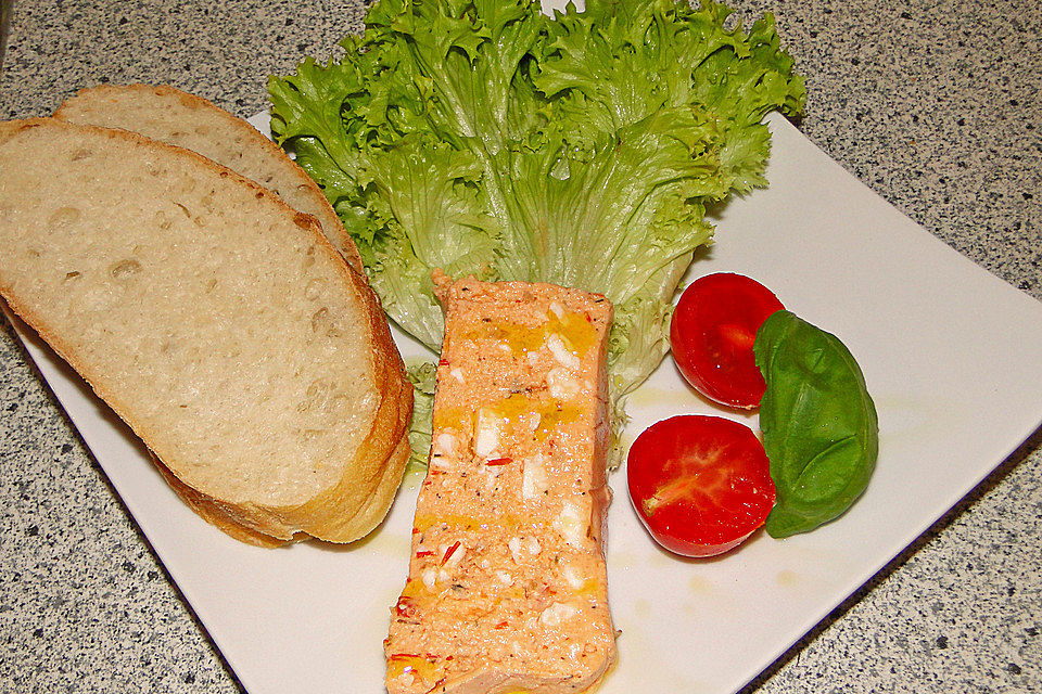 Sommerliche Ziegenkäse-Tomaten Terrine