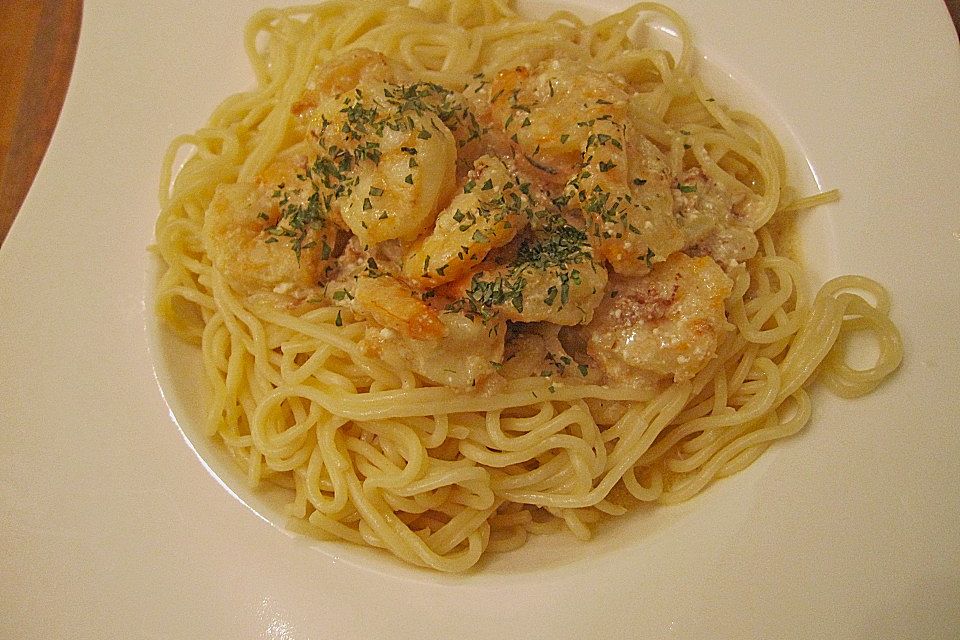 Zitronenspaghetti mit Kräutergarnelen