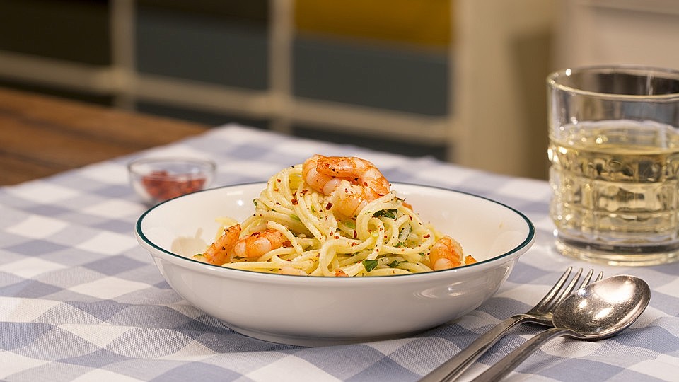 Zitronenspaghetti mit Kräutergarnelen von GourmetKathi