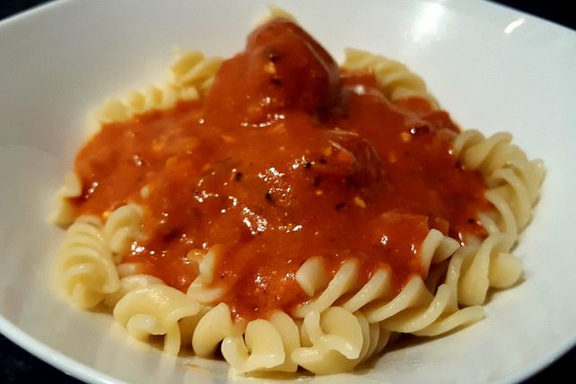 Fleischbällchen in Tomatensoße von Opakochtgut| Chefkoch